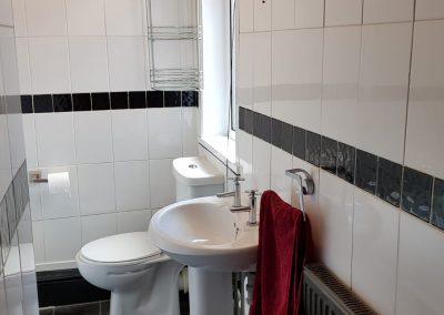 Semi-independent accommodation bathroom
